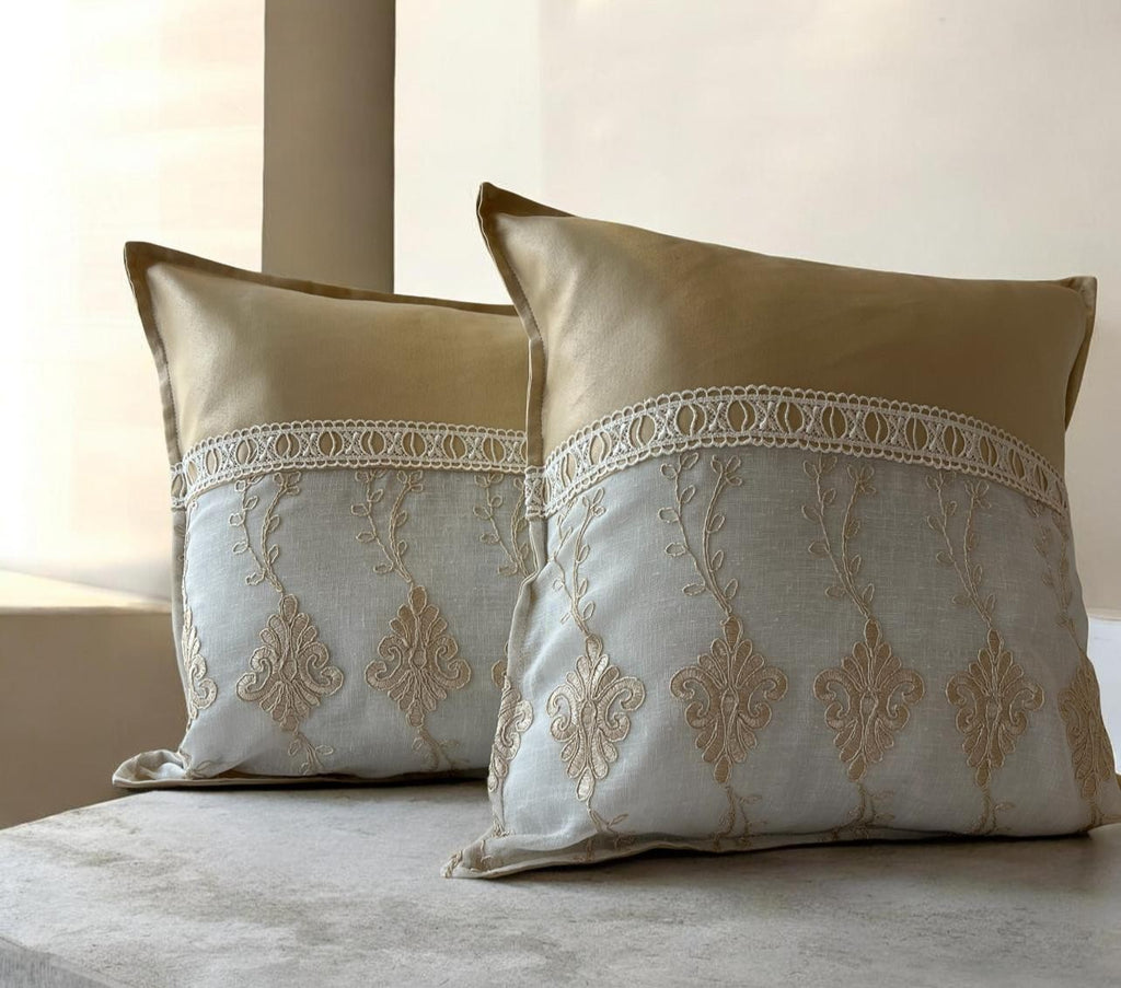 Coppia Cuscini Decorativi Ricamati Beige
