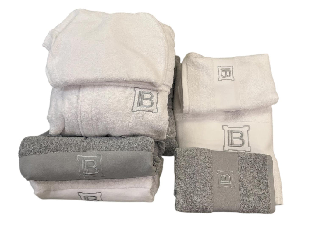 Completo Bagno 7 pezzi 2 accappatoio e 2 asciugamani più Telo Laura Biagiotti collezione HOME